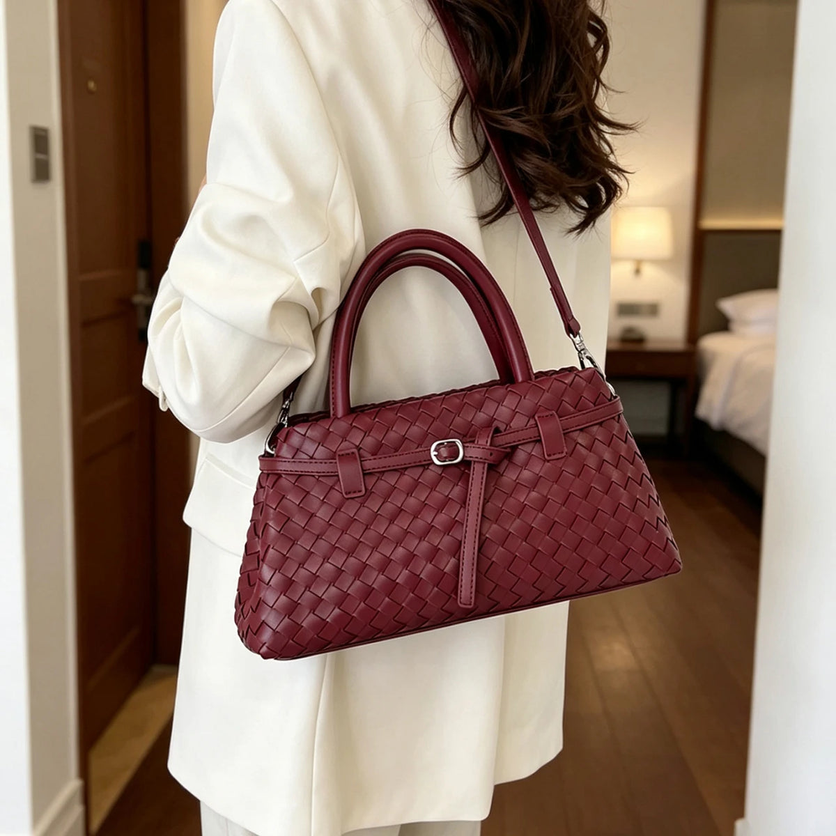 Wholesale PU Leather Woven Handbag Women Large Capacity Shoulder Tote with Adjustable Strap OEM Custom Logo-1